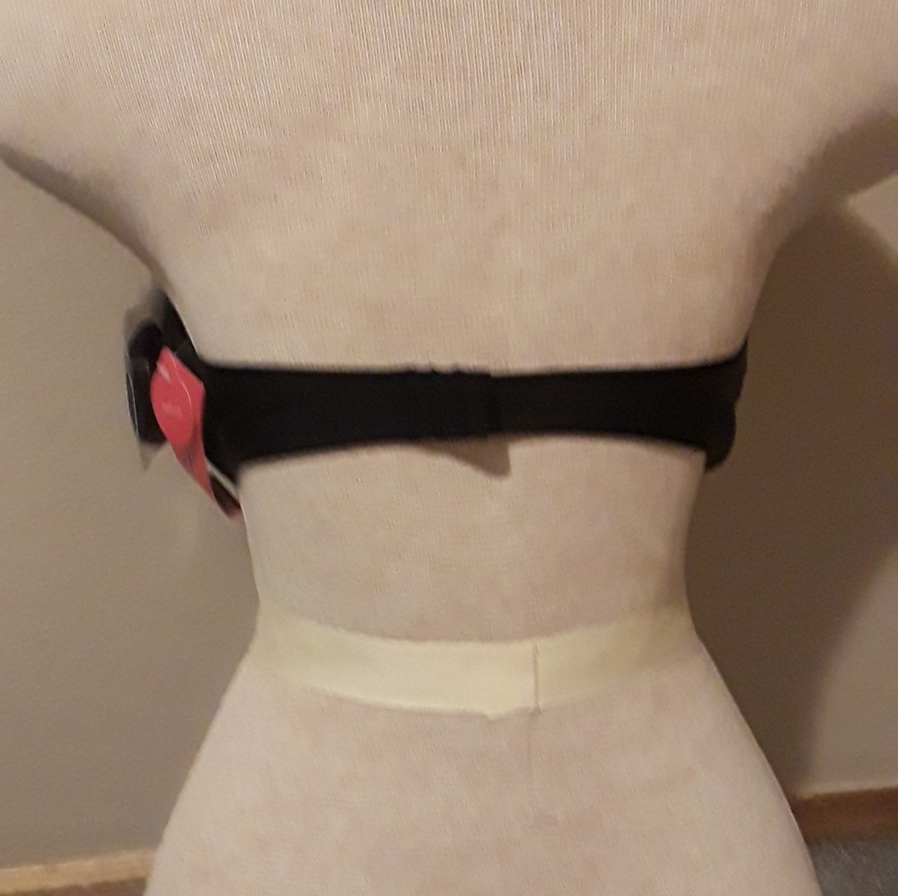 Bathing suits - Picture 4 of 5